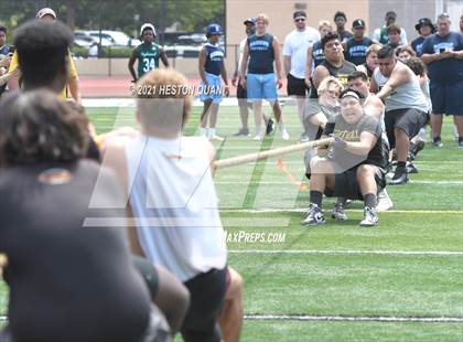 Thumbnail 3 in Huntington Beach Tournament - Lineman Challenge photogallery.