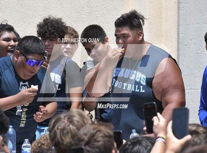 Thumbnail 3 in Huntington Beach Tournament - Lineman Challenge photogallery.