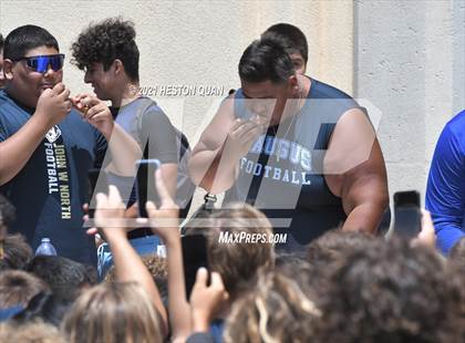 Thumbnail 3 in Huntington Beach Tournament - Lineman Challenge photogallery.