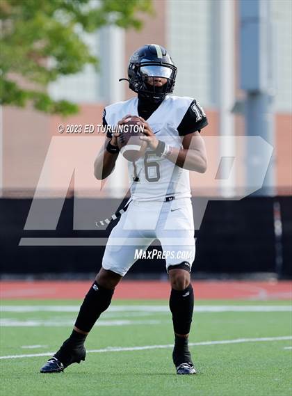 Thumbnail 3 in Sprayberry @ Lassiter photogallery.