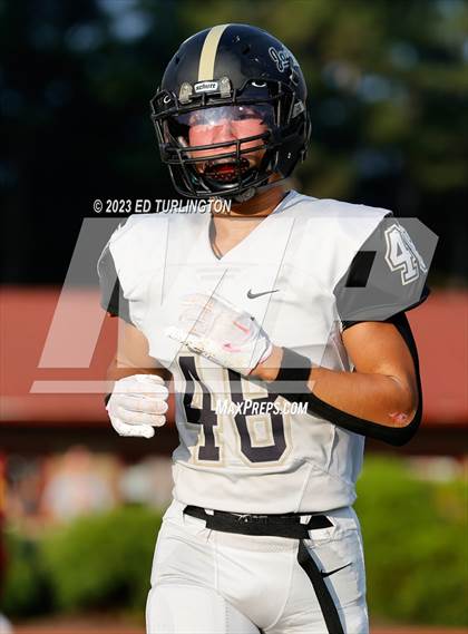 Thumbnail 3 in Sprayberry @ Lassiter photogallery.