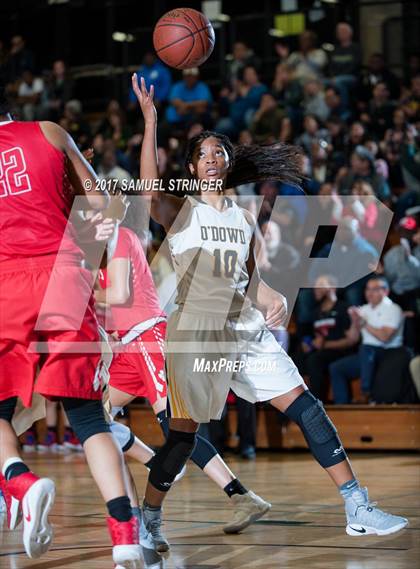 Thumbnail 2 in Bishop O'Dowd vs. Saint Mary's (CIF NCS D3 Playoff) photogallery.