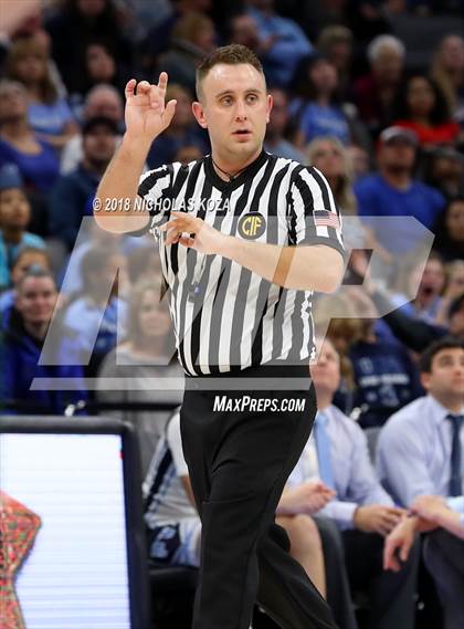 Thumbnail 3 in Notre Dame vs. Pleasant Valley (CIF State D3 Finals) photogallery.
