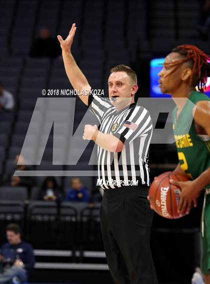 Thumbnail 1 in Notre Dame vs. Pleasant Valley (CIF State D3 Finals) photogallery.