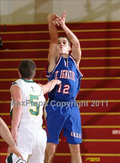 Thumbnail 3 in St. Ignatius vs. Bishop Manogue (Father Barry Christmas Classic) photogallery.