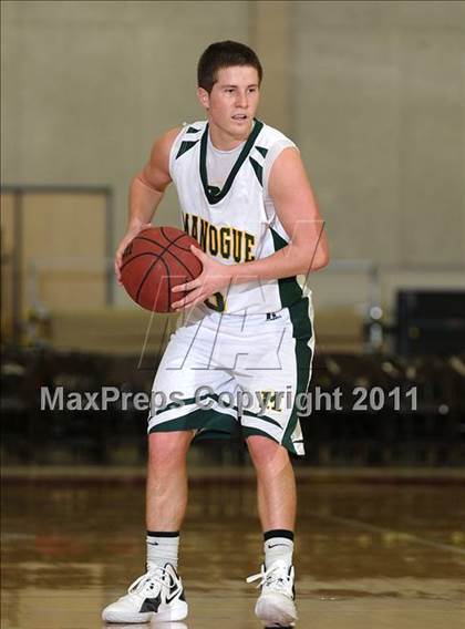 Thumbnail 3 in St. Ignatius vs. Bishop Manogue (Father Barry Christmas Classic) photogallery.