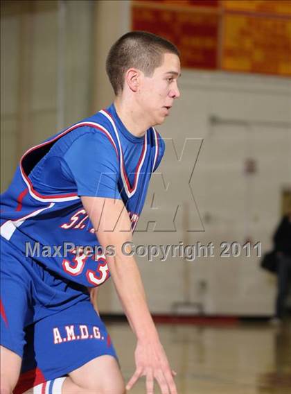 Thumbnail 3 in St. Ignatius vs. Bishop Manogue (Father Barry Christmas Classic) photogallery.