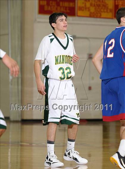 Thumbnail 1 in St. Ignatius vs. Bishop Manogue (Father Barry Christmas Classic) photogallery.