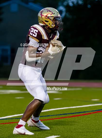 Thumbnail 3 in Woodson @ Oakton photogallery.