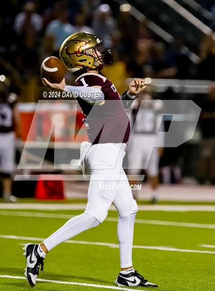 Thumbnail 2 in Woodson @ Oakton photogallery.