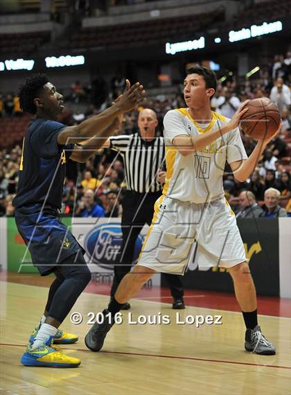 Thumbnail 2 in Santa Monica vs. Temecula Valley (CIF SS 1A Final) photogallery.