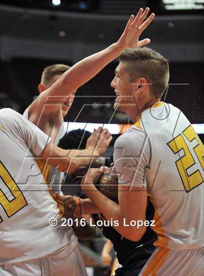 Thumbnail 3 in Santa Monica vs. Temecula Valley (CIF SS 1A Final) photogallery.