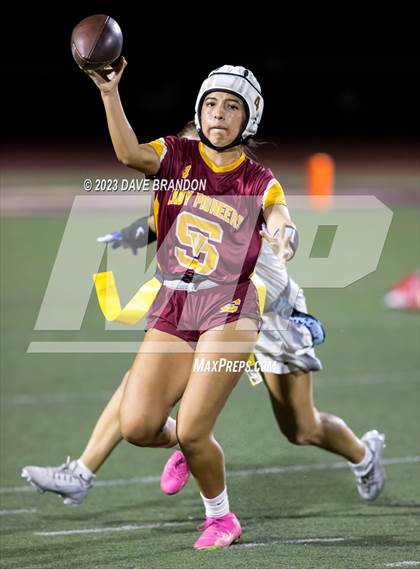 Thumbnail 1 in Camarillo @ Simi Valley photogallery.