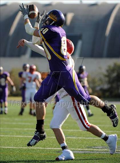 Thumbnail 3 in Mount Carmel vs. Lancaster Catholic (PIAA District 3 Quarterfinals) photogallery.