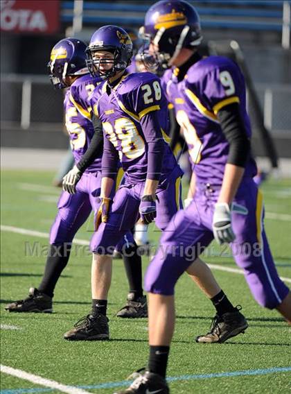 Thumbnail 1 in Mount Carmel vs. Lancaster Catholic (PIAA District 3 Quarterfinals) photogallery.