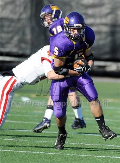 Thumbnail 2 in Mount Carmel vs. Lancaster Catholic (PIAA District 3 Quarterfinals) photogallery.