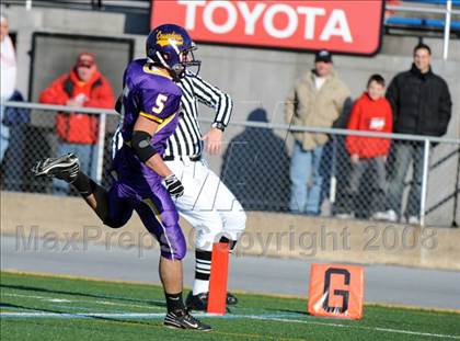 Thumbnail 3 in Mount Carmel vs. Lancaster Catholic (PIAA District 3 Quarterfinals) photogallery.