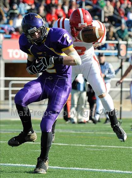Thumbnail 2 in Mount Carmel vs. Lancaster Catholic (PIAA District 3 Quarterfinals) photogallery.