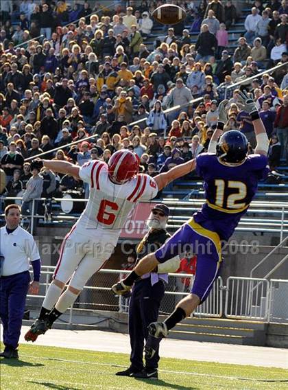 Thumbnail 2 in Mount Carmel vs. Lancaster Catholic (PIAA District 3 Quarterfinals) photogallery.