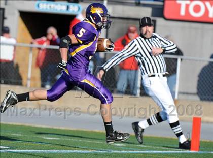 Thumbnail 2 in Mount Carmel vs. Lancaster Catholic (PIAA District 3 Quarterfinals) photogallery.