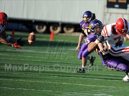Thumbnail 2 in Mount Carmel vs. Lancaster Catholic (PIAA District 3 Quarterfinals) photogallery.