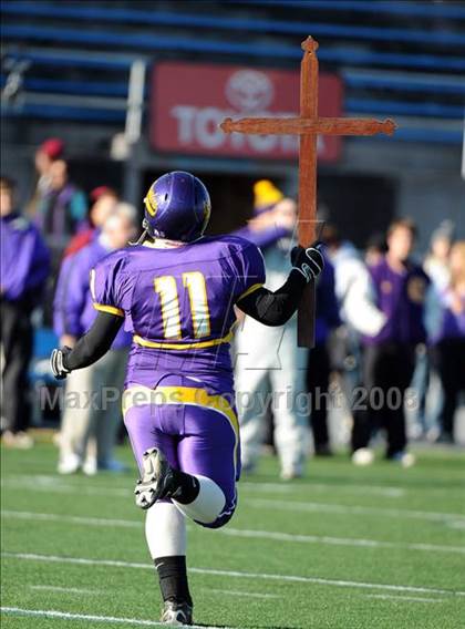 Thumbnail 1 in Mount Carmel vs. Lancaster Catholic (PIAA District 3 Quarterfinals) photogallery.