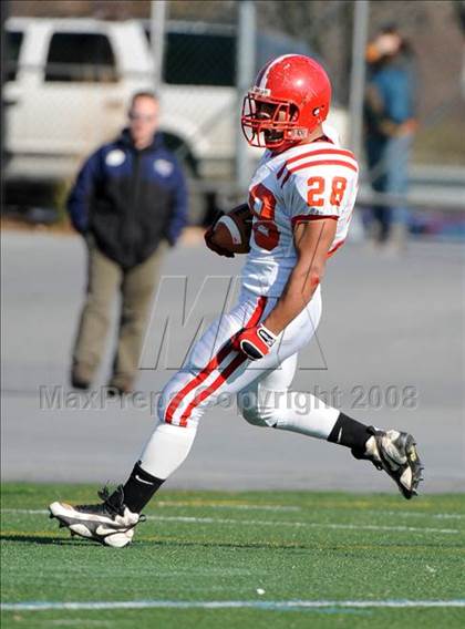 Thumbnail 3 in Mount Carmel vs. Lancaster Catholic (PIAA District 3 Quarterfinals) photogallery.