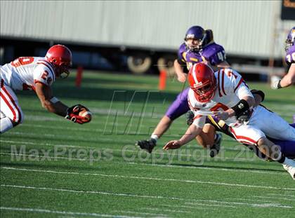 Thumbnail 3 in Mount Carmel vs. Lancaster Catholic (PIAA District 3 Quarterfinals) photogallery.
