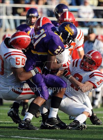 Thumbnail 3 in Mount Carmel vs. Lancaster Catholic (PIAA District 3 Quarterfinals) photogallery.