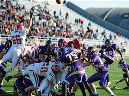 Thumbnail 2 in Mount Carmel vs. Lancaster Catholic (PIAA District 3 Quarterfinals) photogallery.