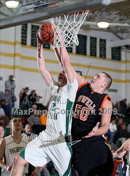 Thumbnail 3 in Knoxville Catholic vs Powell (Pilot Food-Mart Classic) photogallery.