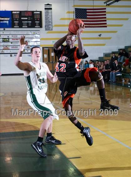 Thumbnail 1 in Knoxville Catholic vs Powell (Pilot Food-Mart Classic) photogallery.