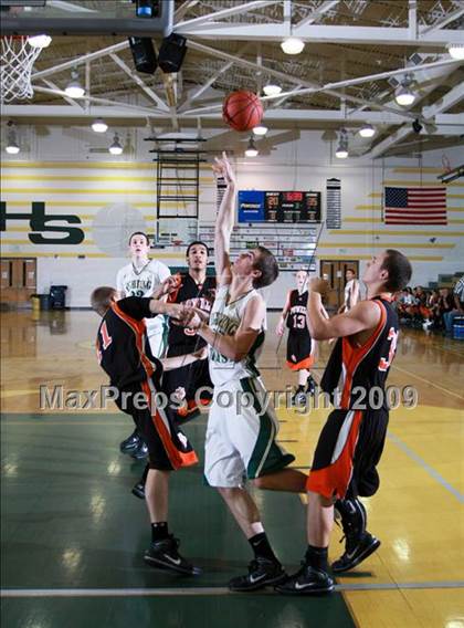 Thumbnail 1 in Knoxville Catholic vs Powell (Pilot Food-Mart Classic) photogallery.