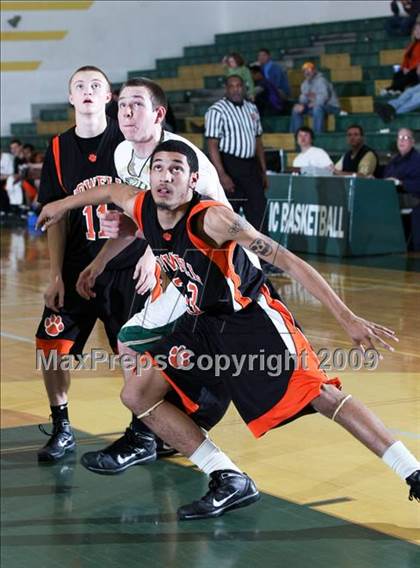 Thumbnail 3 in Knoxville Catholic vs Powell (Pilot Food-Mart Classic) photogallery.