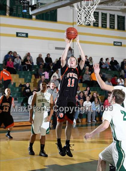 Thumbnail 1 in Knoxville Catholic vs Powell (Pilot Food-Mart Classic) photogallery.