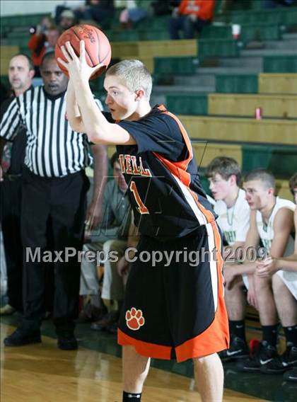 Thumbnail 3 in Knoxville Catholic vs Powell (Pilot Food-Mart Classic) photogallery.