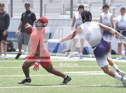 Thumbnail 2 in Mater Dei vs. Carlsbad  (Brave 8 Invitational) photogallery.