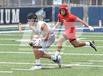 Thumbnail 3 in Mater Dei vs. Carlsbad  (Brave 8 Invitational) photogallery.