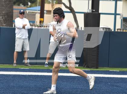 Thumbnail 1 in Mater Dei vs. Carlsbad  (Brave 8 Invitational) photogallery.