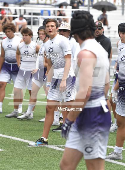 Thumbnail 2 in Mater Dei vs. Carlsbad  (Brave 8 Invitational) photogallery.