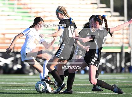Thumbnail 3 in Dominican vs Mt. Carmel (LHSAA Div 1 Quarterfinals) photogallery.