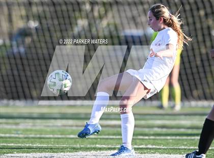 Thumbnail 3 in Dominican vs Mt. Carmel (LHSAA Div 1 Quarterfinals) photogallery.