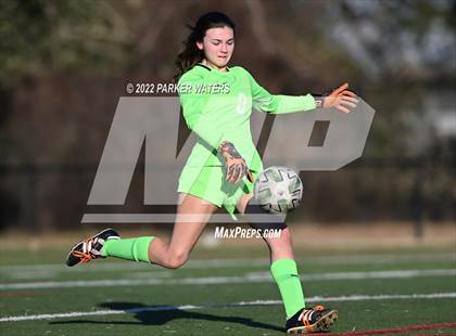 Thumbnail 3 in Dominican vs Mt. Carmel (LHSAA Div 1 Quarterfinals) photogallery.
