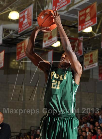 Thumbnail 3 in St. John Bosco vs. Long Beach Poly (Nike Extravaganza) photogallery.