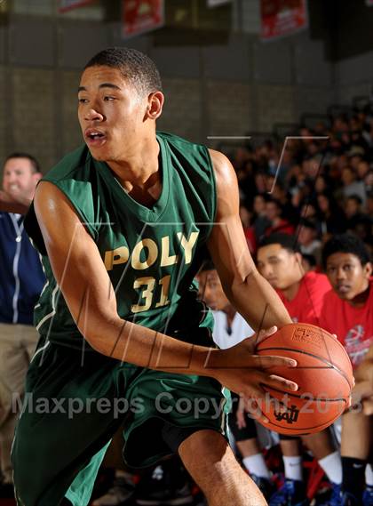 Thumbnail 1 in St. John Bosco vs. Long Beach Poly (Nike Extravaganza) photogallery.