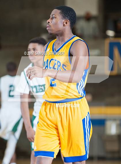 Thumbnail 2 in Grant vs. Fremont (Oakland Legends Classic) photogallery.