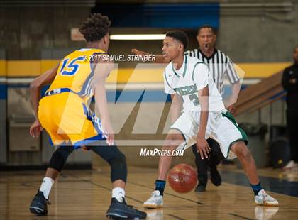 Thumbnail 1 in Grant vs. Fremont (Oakland Legends Classic) photogallery.