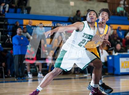 Thumbnail 3 in Grant vs. Fremont (Oakland Legends Classic) photogallery.