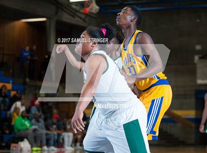 Thumbnail 3 in Grant vs. Fremont (Oakland Legends Classic) photogallery.