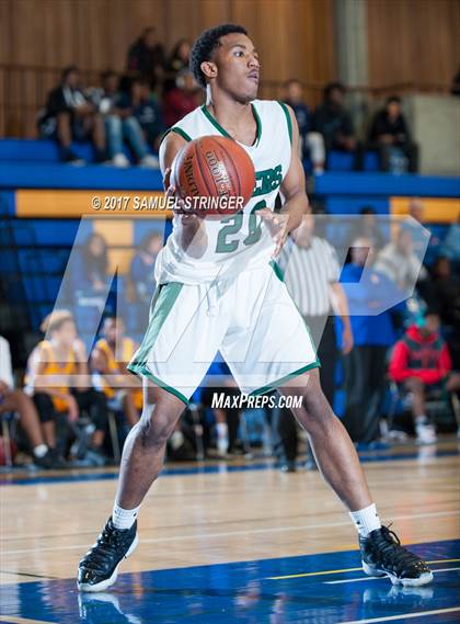 Thumbnail 1 in Grant vs. Fremont (Oakland Legends Classic) photogallery.